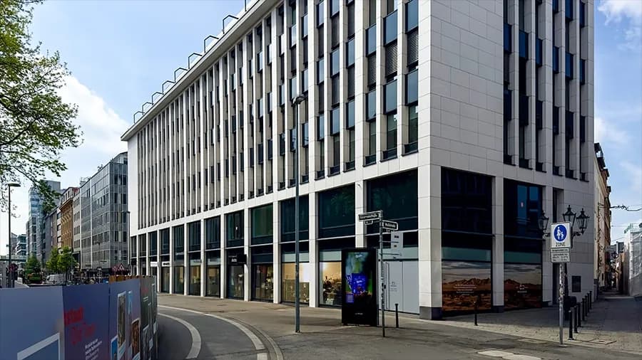 Augen lasern in Düsseldorf bei der YOUSEE Düsseldorf in der Kasernenstraße 1 in der Altstadt Düsseldorf.