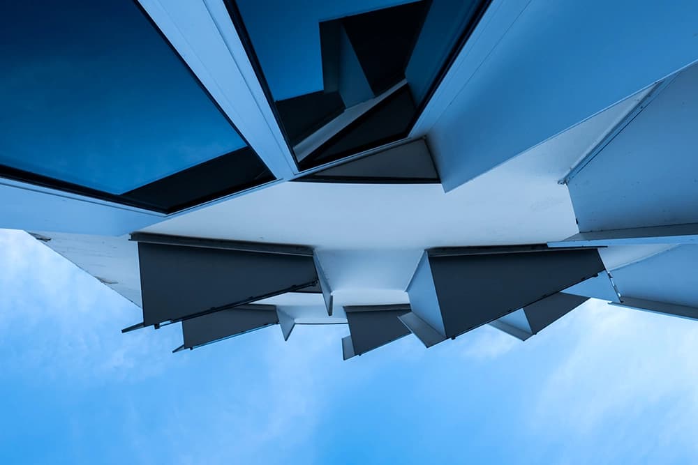 Augen lasern in Düsseldorf: Gehry Haus im Kulturhafen in Düsseldorf.